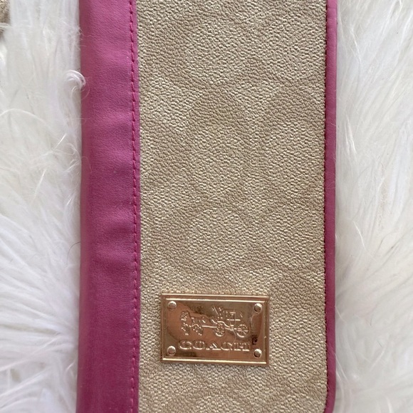 Coach Hardshell Phone Case EUC - Picture 4 of 8